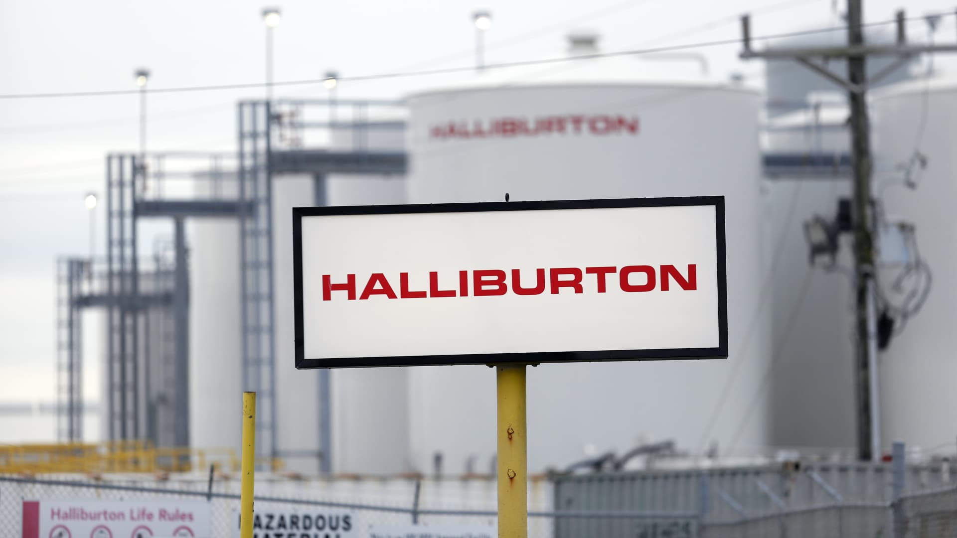 Barclays says it's the best buying opportunity in 20 years for these oil stocks