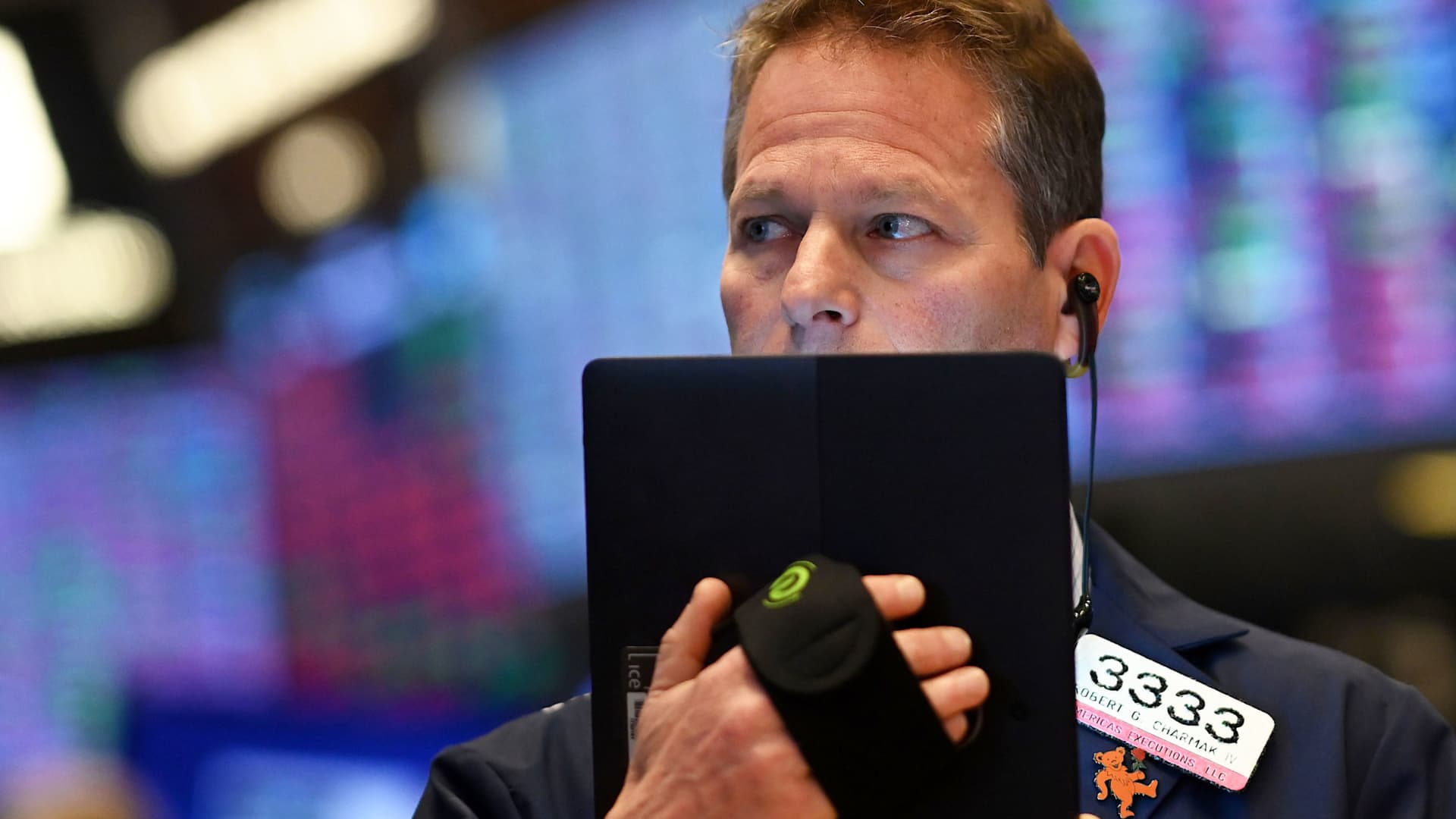The charts are pointing to a breakout in short-term Treasury yields, says Carter Worth