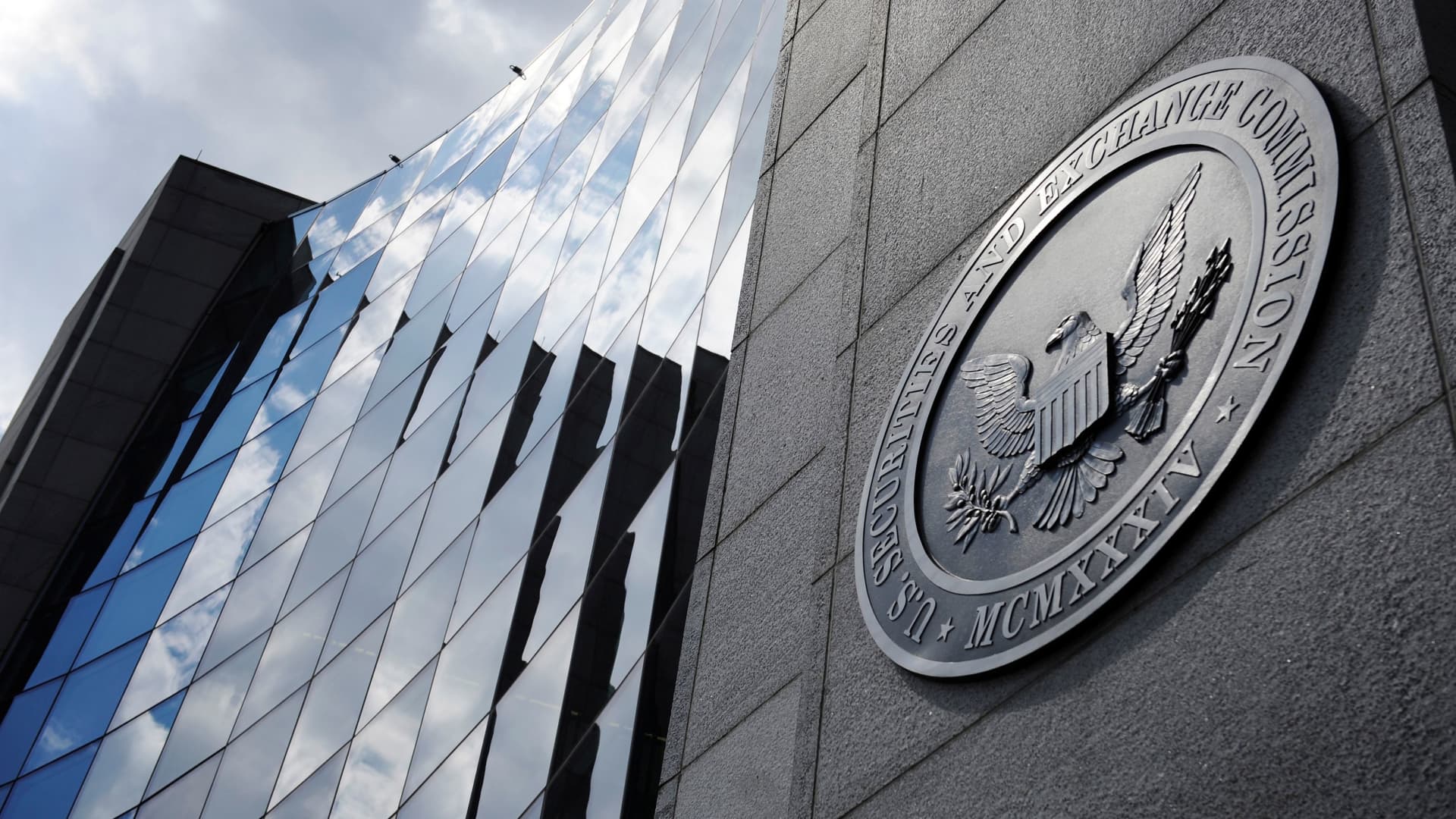 Goodbye quarterly earnings? Here's when traders believe this big change will happen
