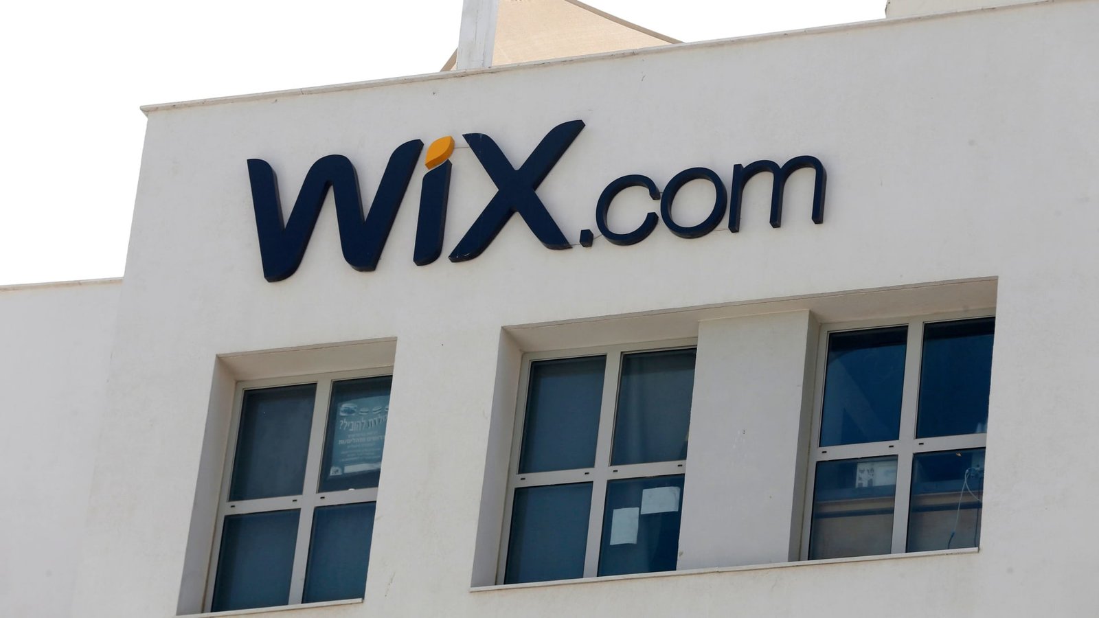 Wix laying off about 20% of its workforce. CEO cites AI, exchange rates in announcing cut