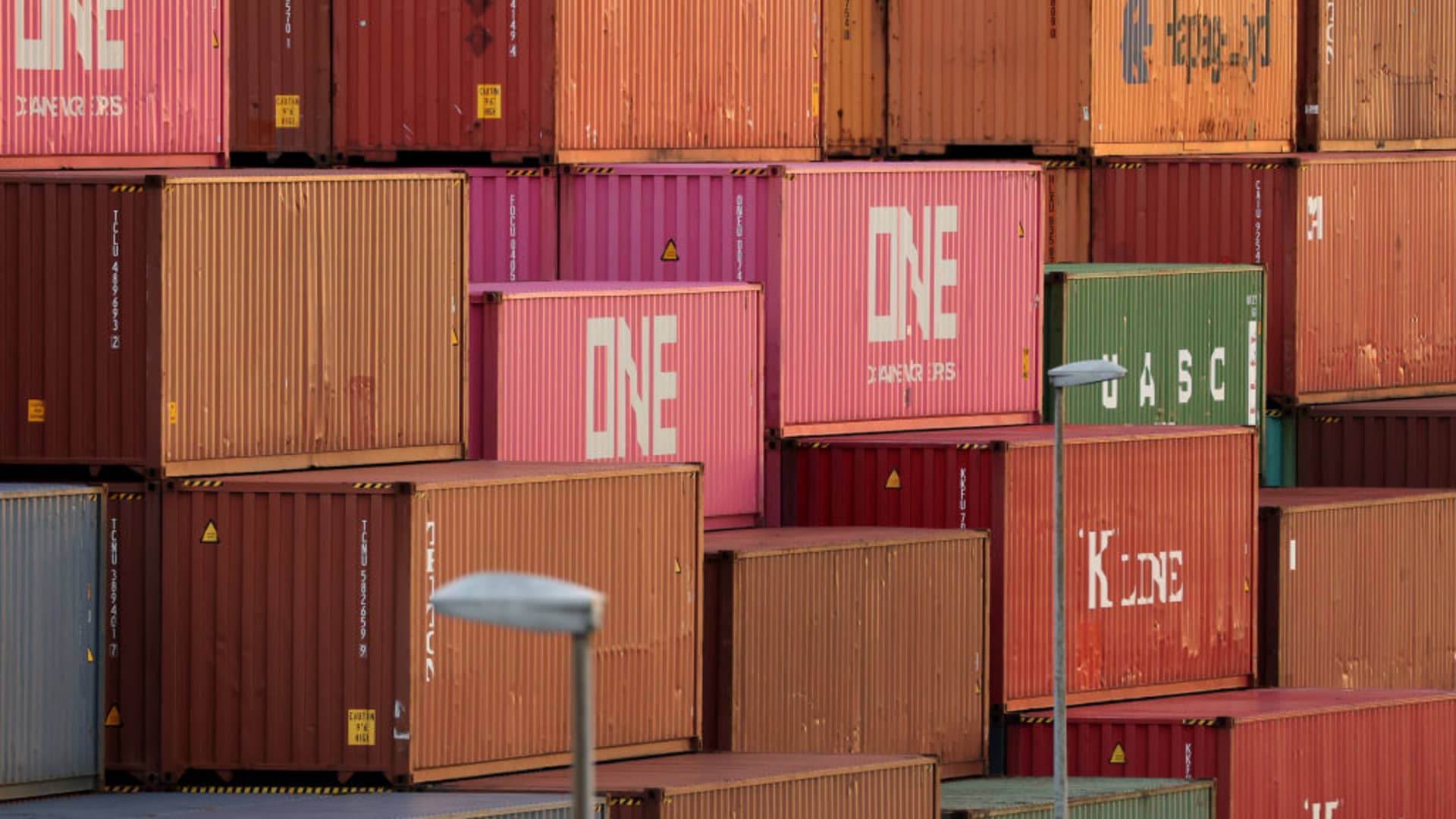 Japan exports jump 14.8% in April, handily beating expectations
