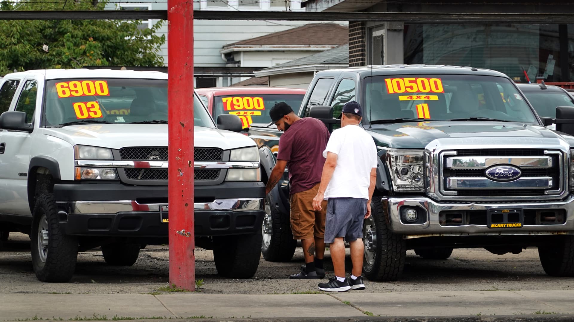 Why one of the nation's largest auto lenders isn't worried about high vehicle prices or 'forever loans'