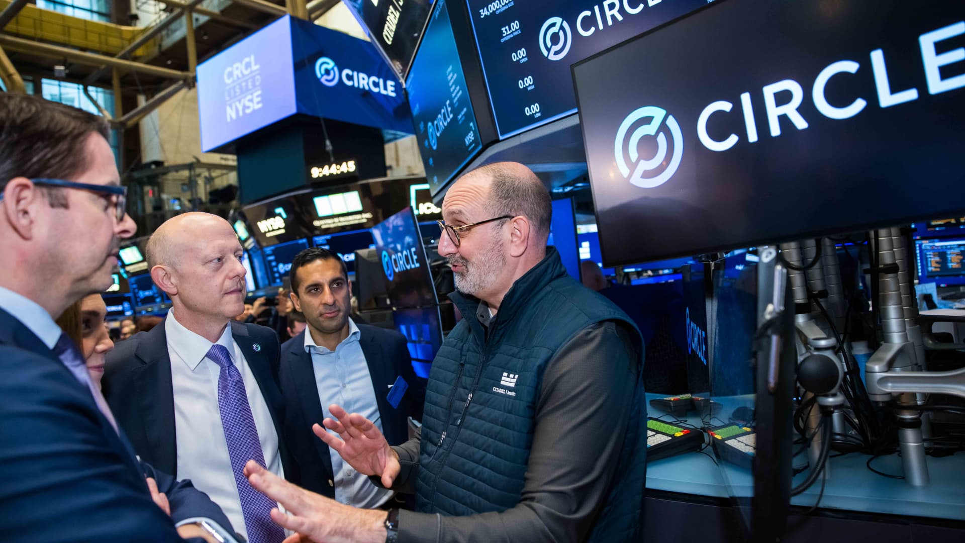 Circle raises $222 million from BlackRock, Apollo and others in Arc token presale valued at $3 billion
