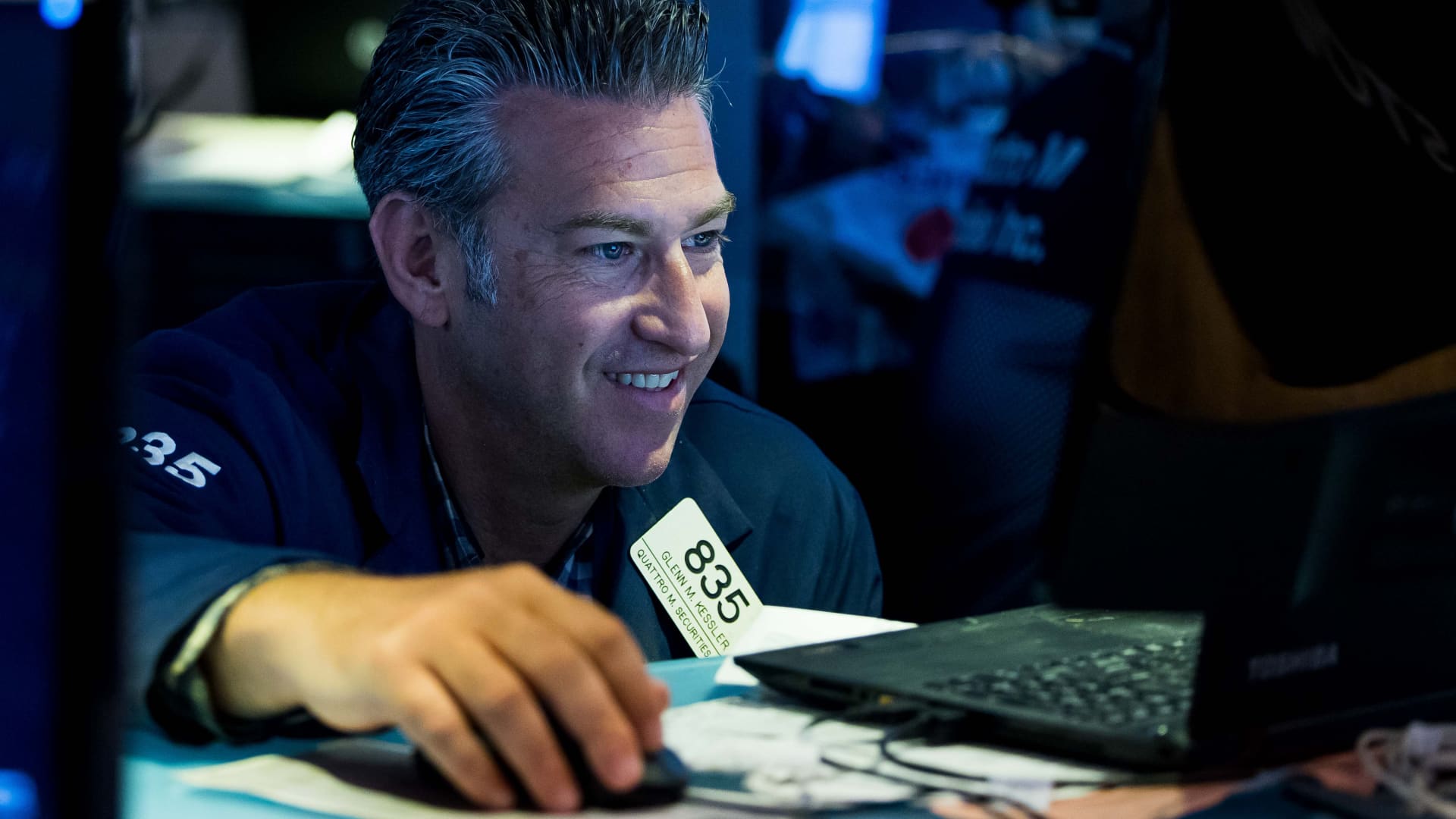 3 themes that drove stocks to another week of records — and a banner month
