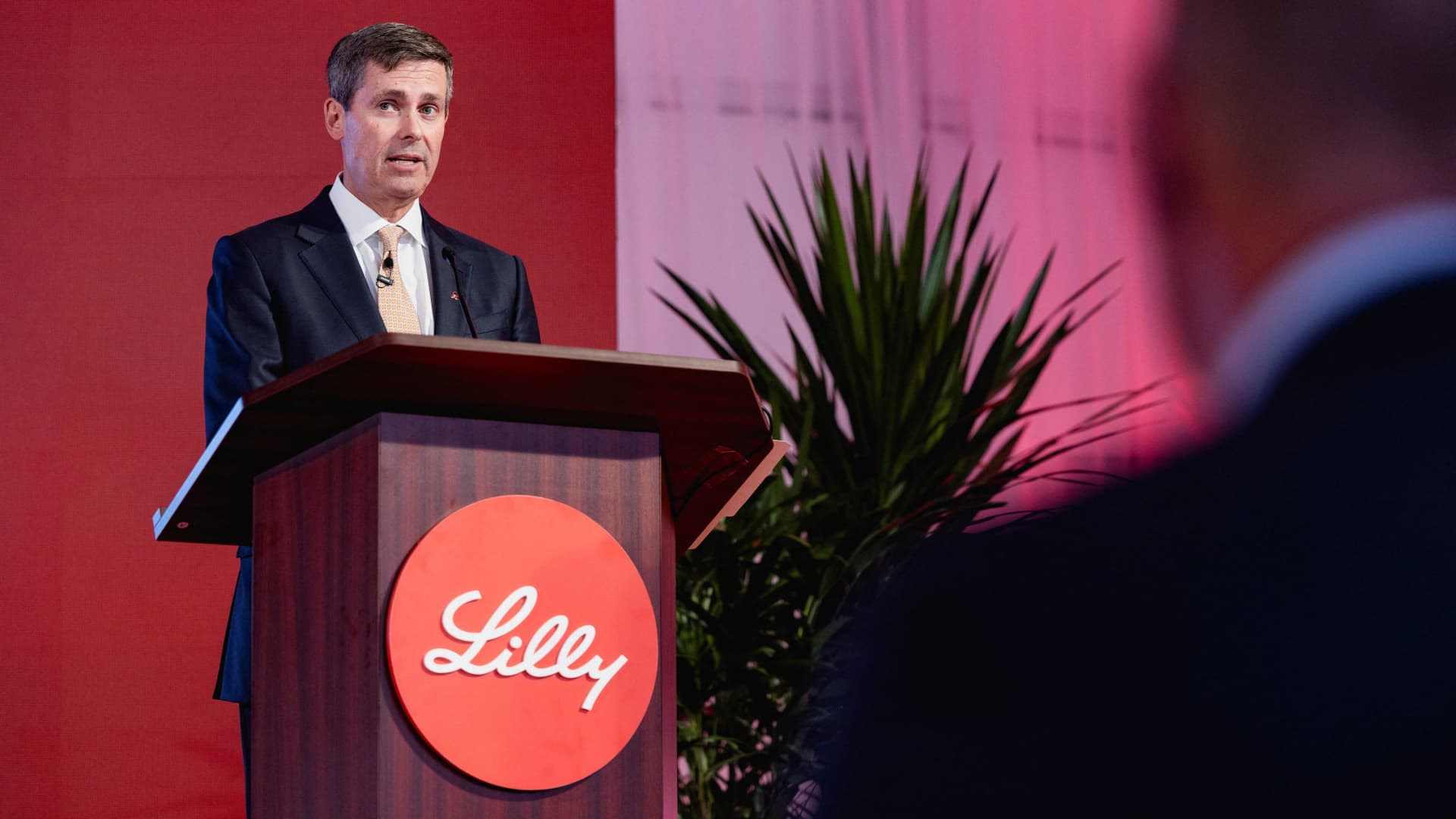 New data boosts our confidence in Lilly's obesity pill. Plus, Google's new AI features