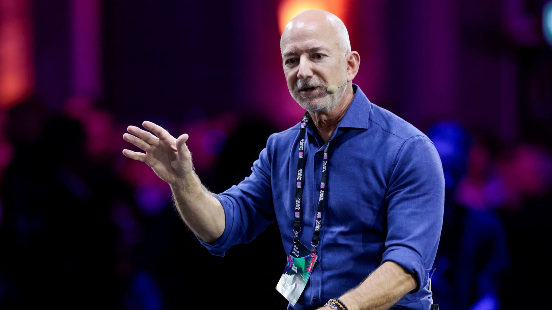 Jeff Bezos brushes off concerns of an AI bubble: 'You shouldn't worry about it'