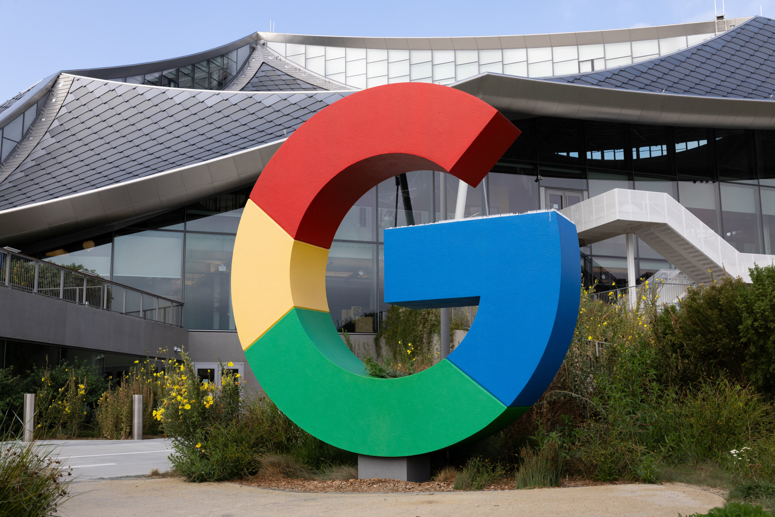 Options Action: Betting on Alphabet winning the AI revolution