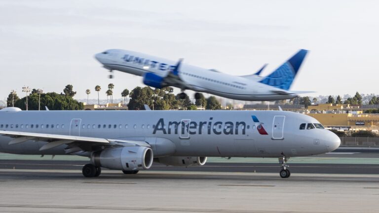 American pilots union chief says United CEO's merger idea showed 'bold vision'