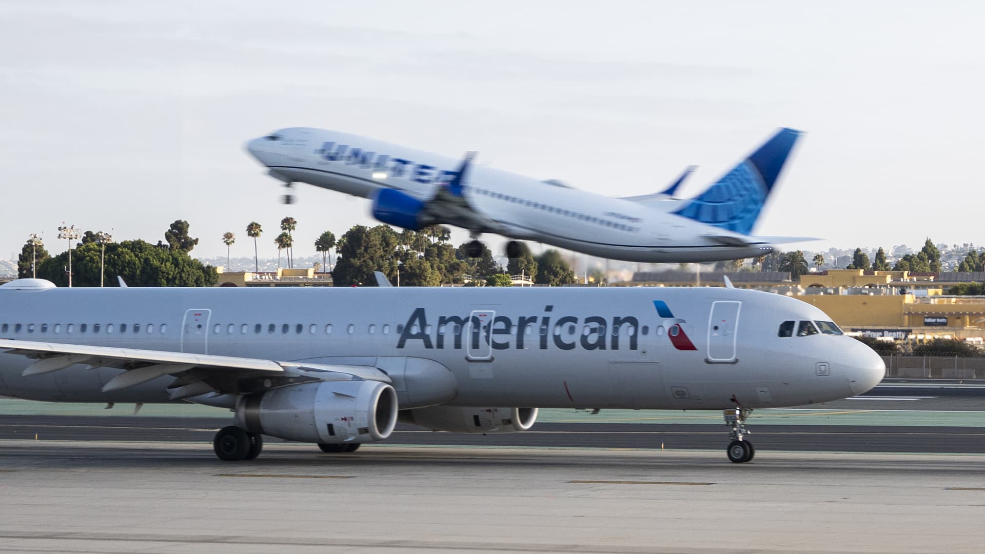 American pilots union chief says United CEO's merger idea showed 'bold vision'