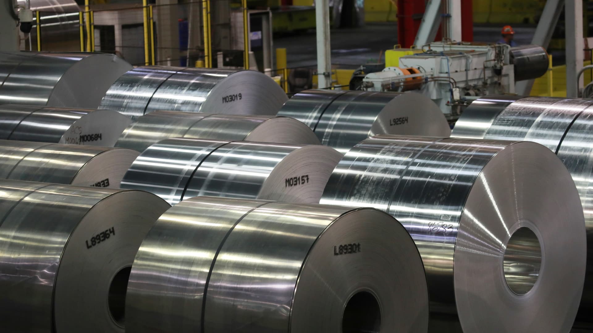 This aluminum producer is on fire. Why Wells Fargo sees the stock rising even more