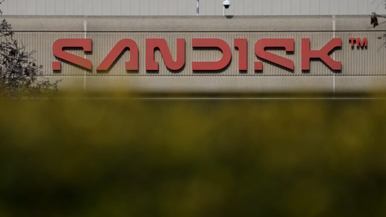 What Sandisk's play on surging memory prices means for our tech stocks