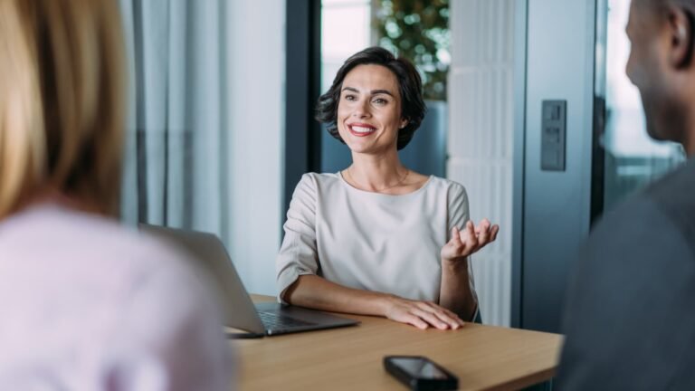 How to answer this tricky interview question, says career expert: It shows you have skills that 'cannot be replaced' by AI