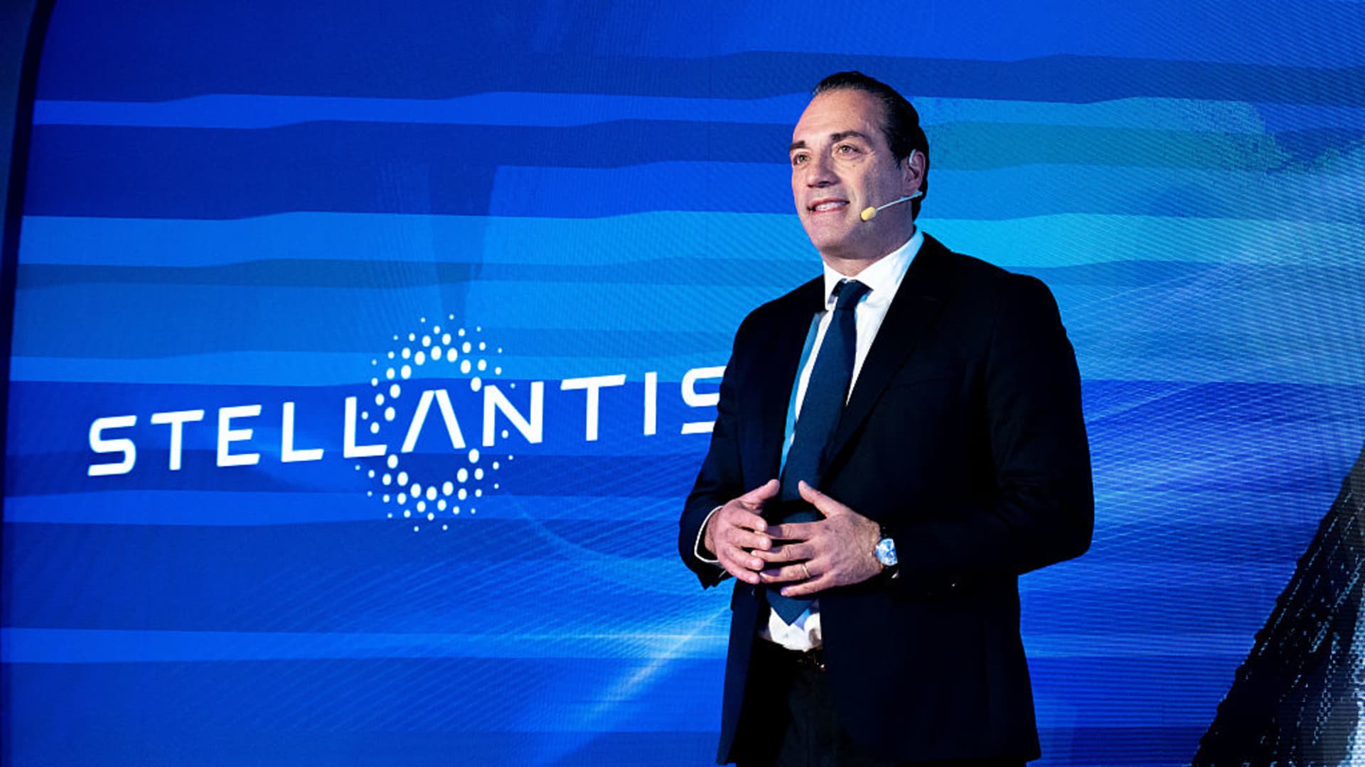 Stellantis unveils $70 billion turnaround plan, targets positive cash flow by 2028