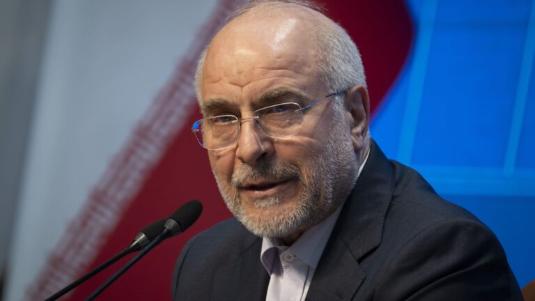 Iran's top negotiator says Tehran will not compromise in talks with U.S.