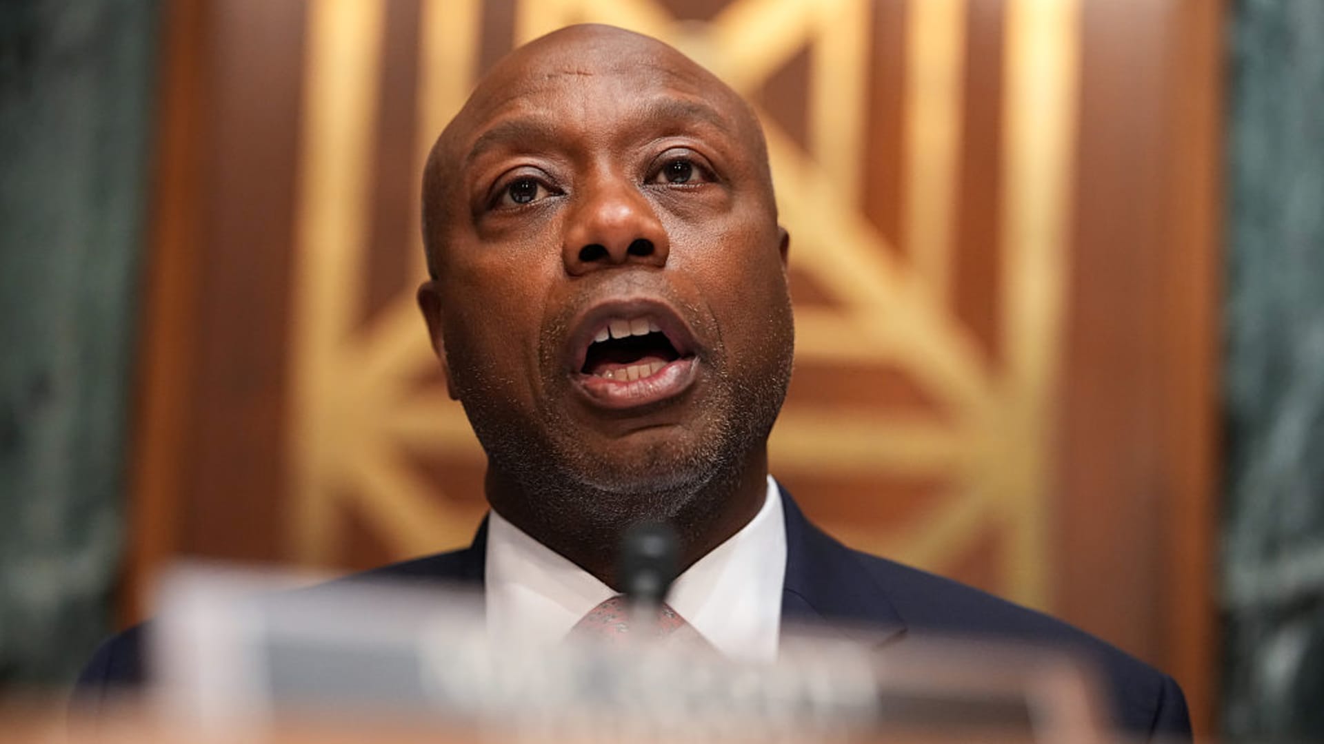 Jerome Powell making a 'significant mistake' by staying on at the Fed, Sen. Tim Scott says