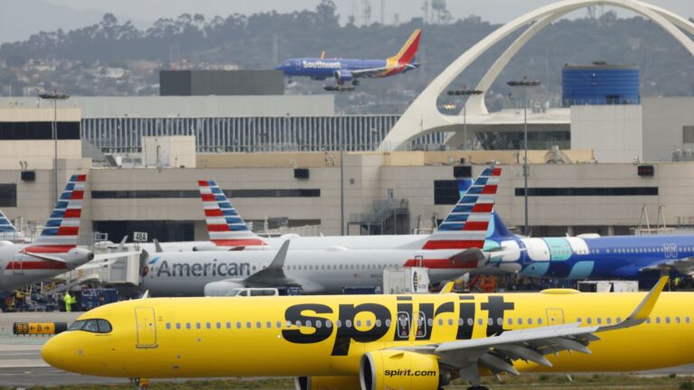 How Spirit Airlines' demise will benefit rivals — and raise airfares even more