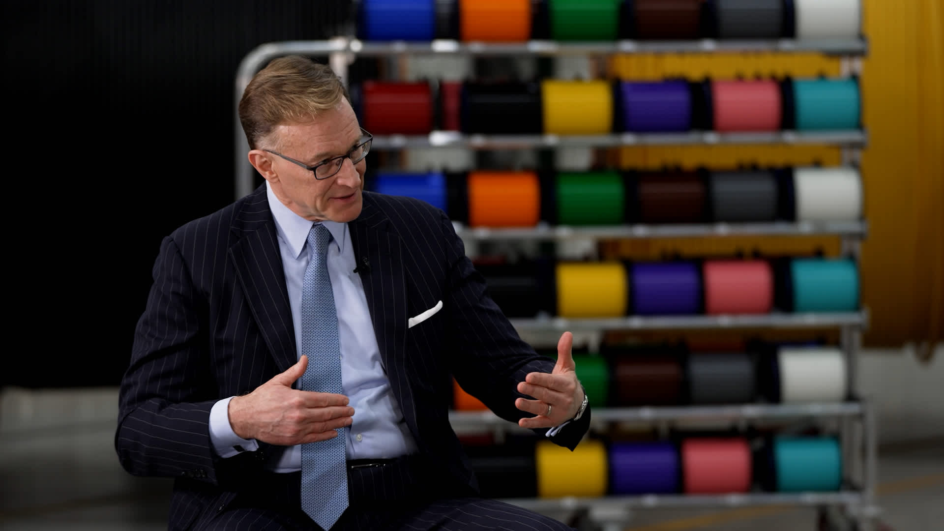 Corning CEO to Cramer: Deals with 2 unnamed hyperscalers 'larger' than $6B Meta pact