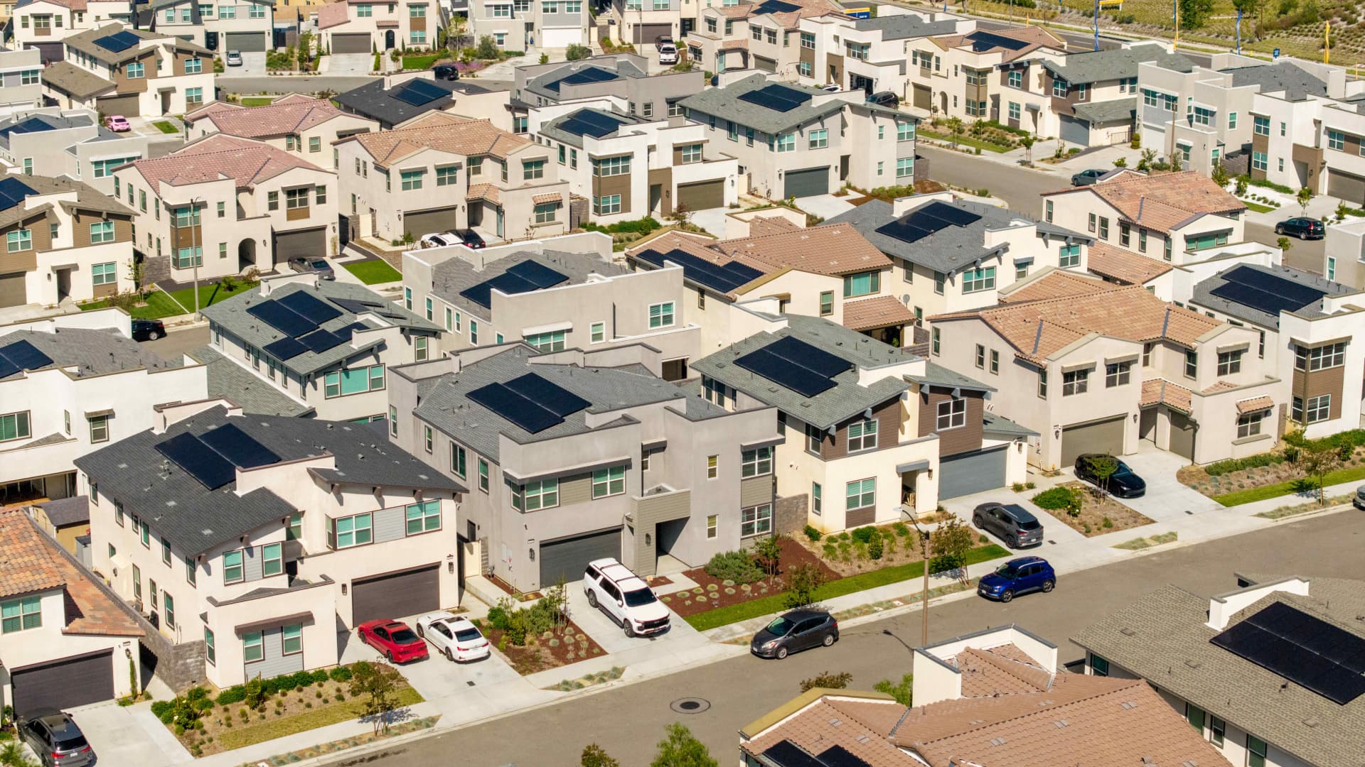 Breakthrough agreement in housing bill gives investors wins