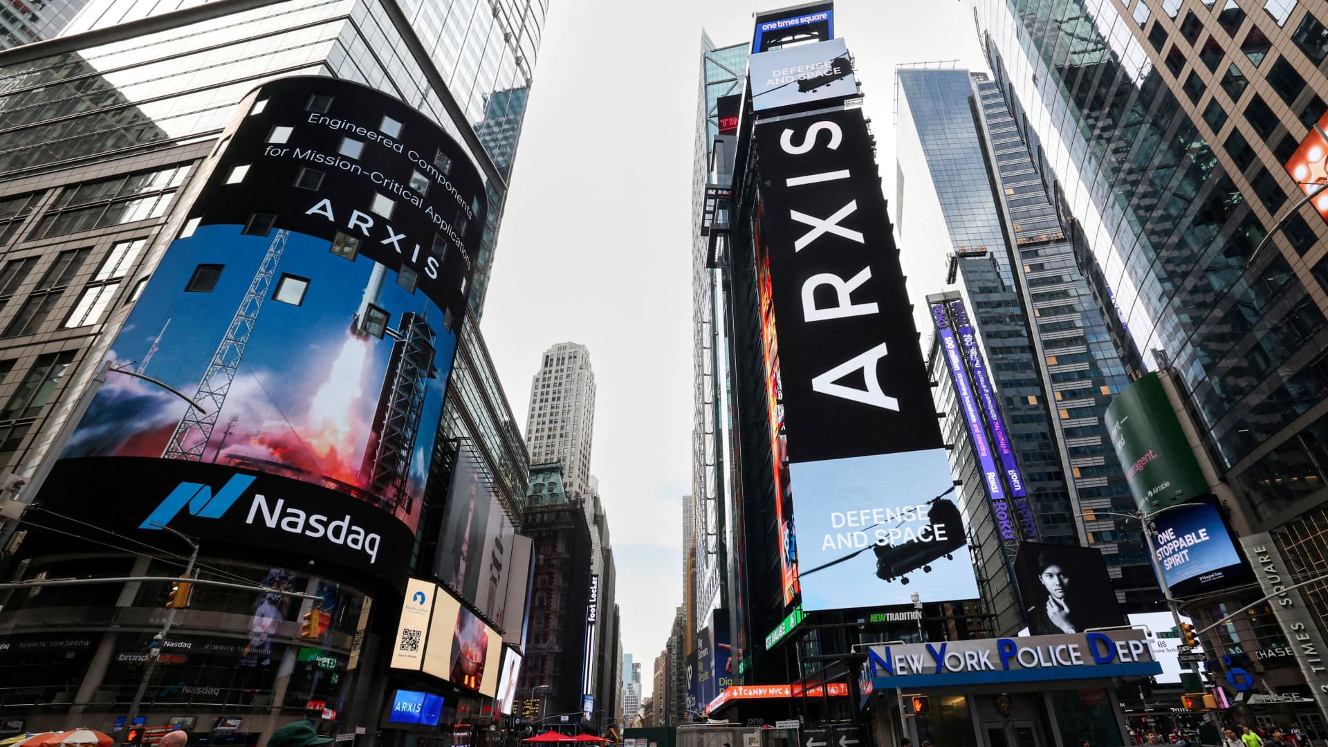 Wall Street is gushing over this aerospace play. Goldman sees 50% gain ahead
