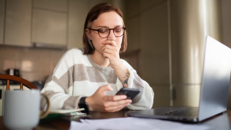 'Doomjobbing' can hurt your job search, experts say: Why it happens and how to avoid it