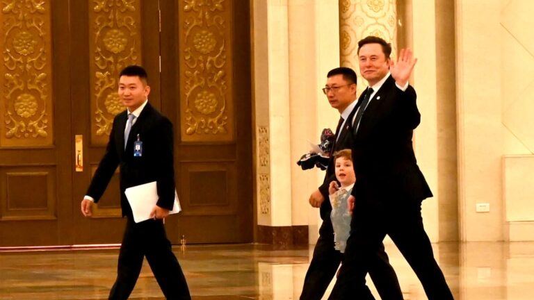 Musk lawyer apologizes to OpenAI jury for CEO's China trip during closing arguments