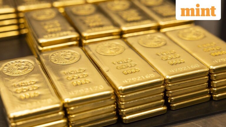 Gold price drops on MCX on a stronger dollar; inflation concerns fuel rate hike buzz