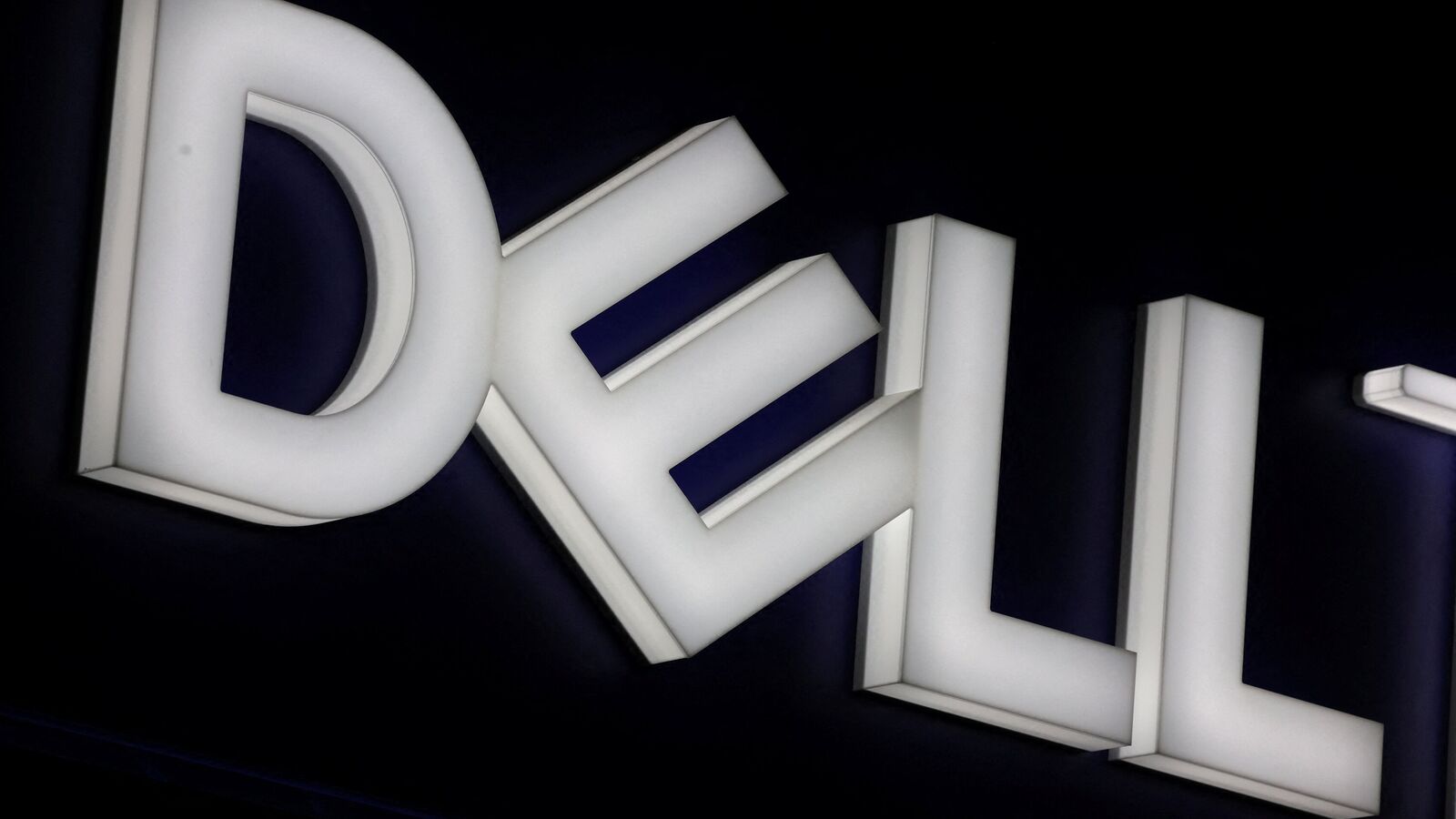 Dell shares rally around 7% on $9.7 billion Pentagon deal, Q1 earnings in focus