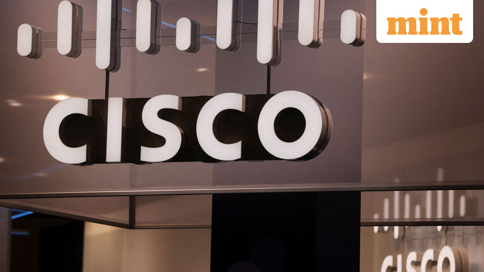 Cisco shares pop over 17% to record peak on earnings beat, higher annual guidance