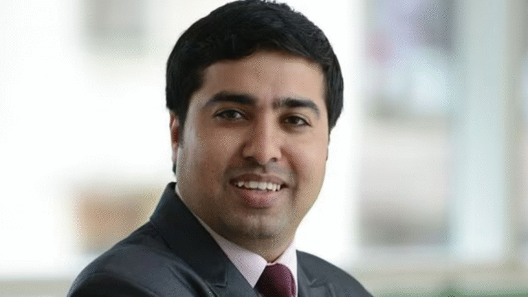 Shares to buy or sell: Chandan Taparia of Motilal Oswal recommends three stocks to buy on Monday