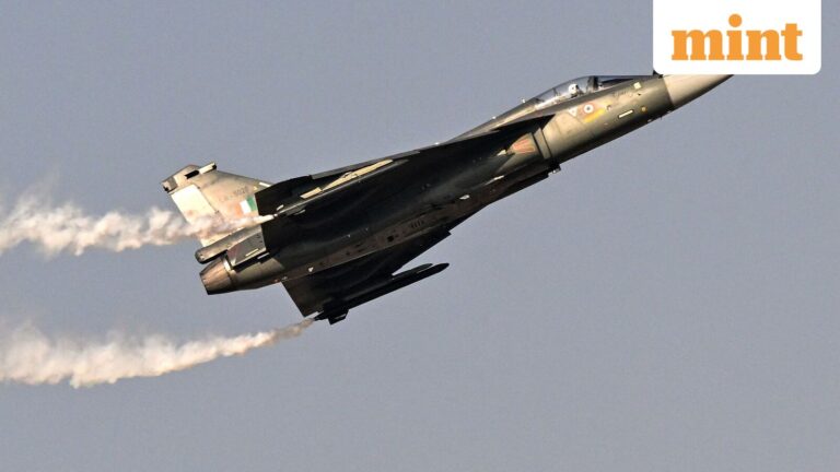 PSU defence stock HAL falls 1.3% ahead of Q4 results. Should you buy?