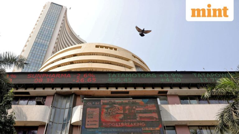 Sensex, Nifty 50 | Stock Market LIVE: Gift Nifty signals flat start for Indian market; Nasdaq, Nikkei hit record high