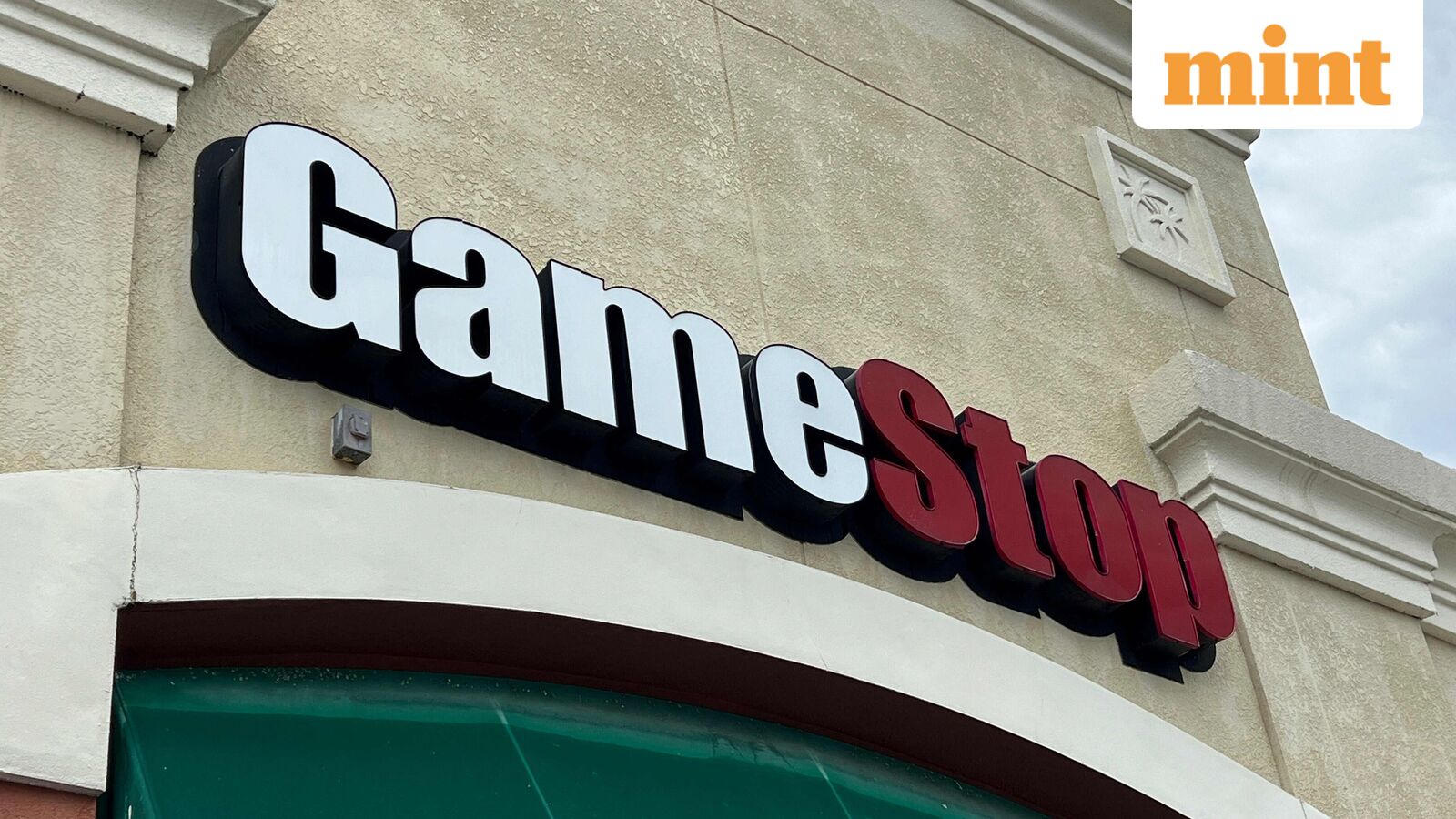 GameStop shares drop 6.5% after ambitious $55.5 billion bid for eBay