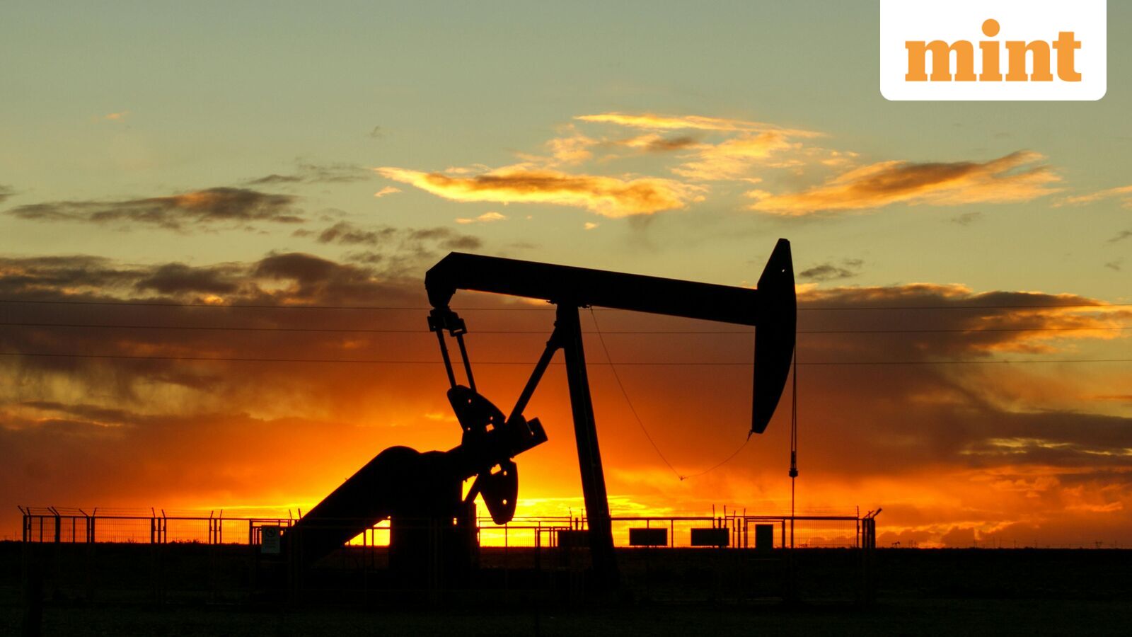 Crude oil prices fall 6% amid US-Iran peace deal hopes; MCX crude below  ₹8,800 per barrel