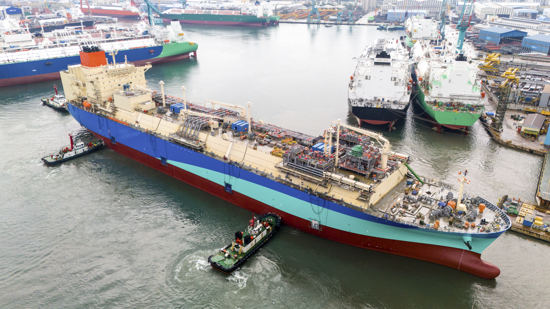 Poland advances Gulf of Gdańsk FSRU terminal with vessel launch