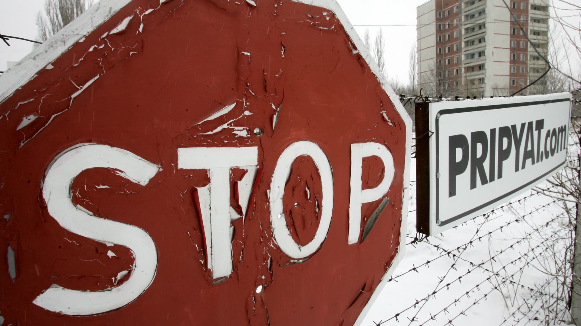Russian drone hits nuclear-fuel storage facility near Chornobyl, Ukraine says