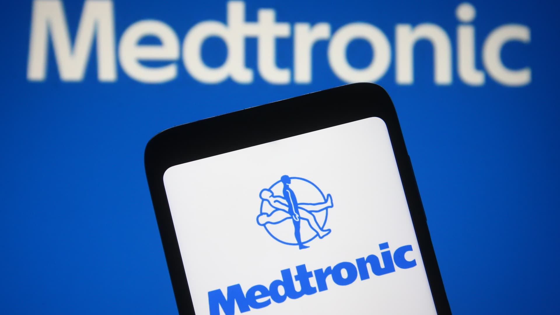 This medtech stock is trading at a discount to peers. BTIG says it's a buy