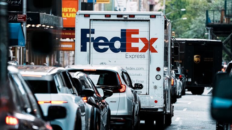 Cramer still likes recently spun FedEx Freight despite the emergence of new rival