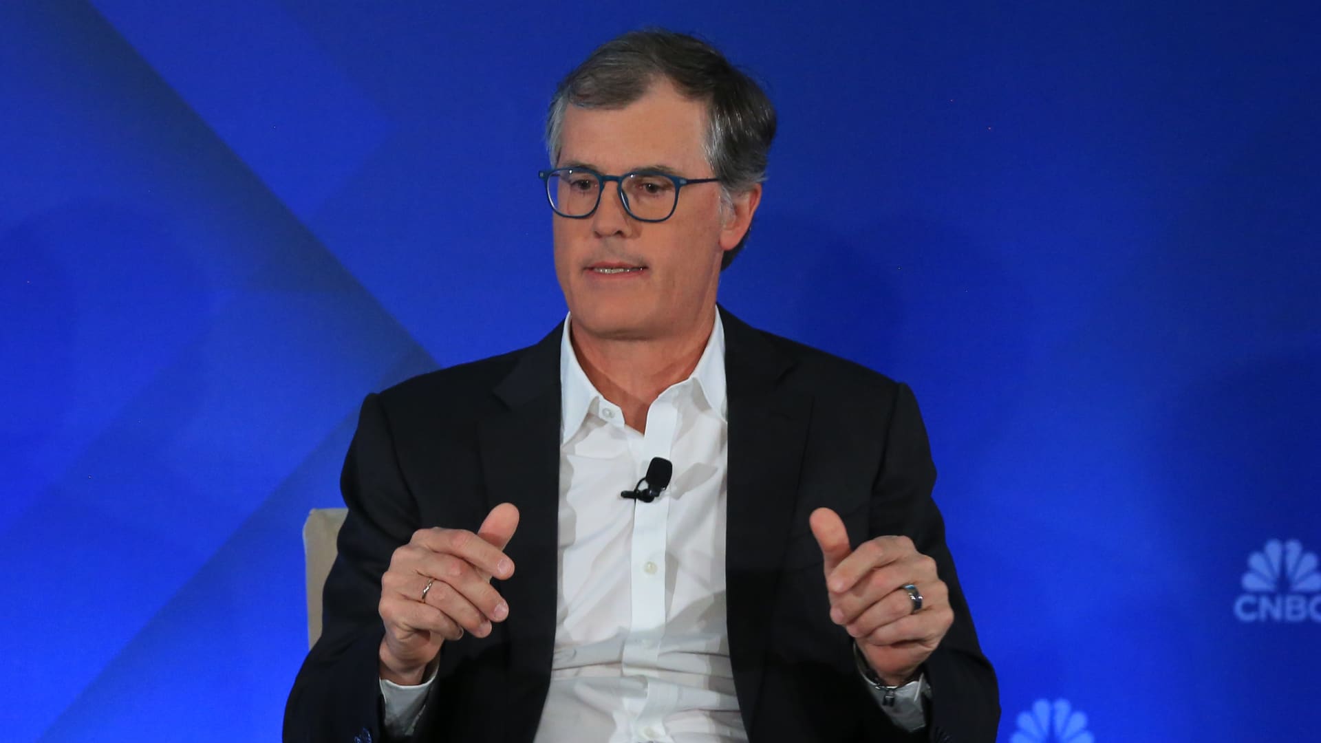 Top-performing tech hedge fund manager Philippe Laffont explains his biggest AI trade