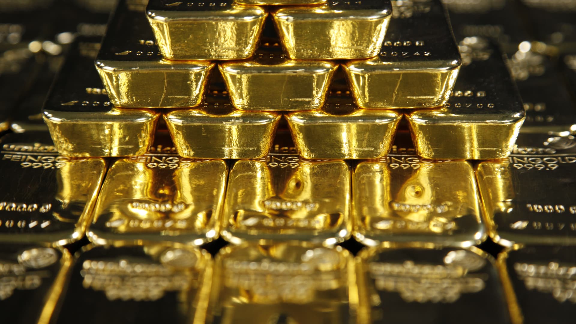 Gold and silver tumble as rate-hike fears hit precious metals