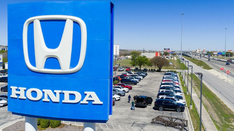 Honda recalls more than 880,000 cars due to a problem with rear suspension components