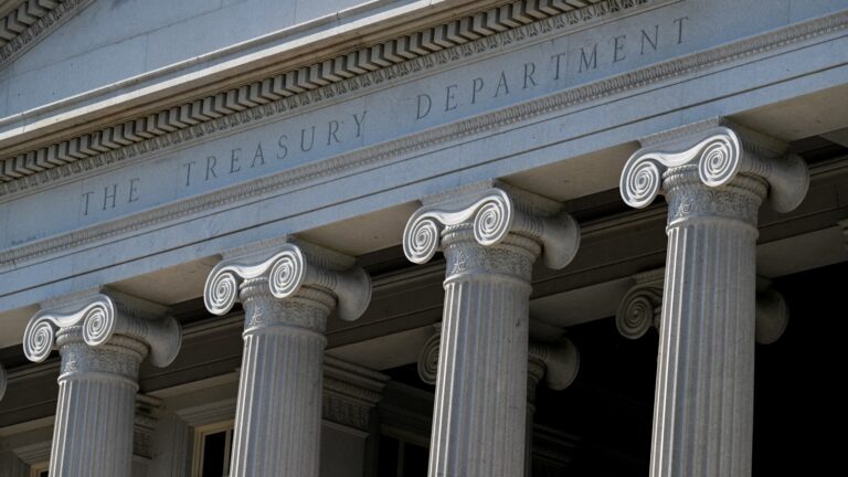 Here's how the private sector can save U.S. Treasurys, UOB says