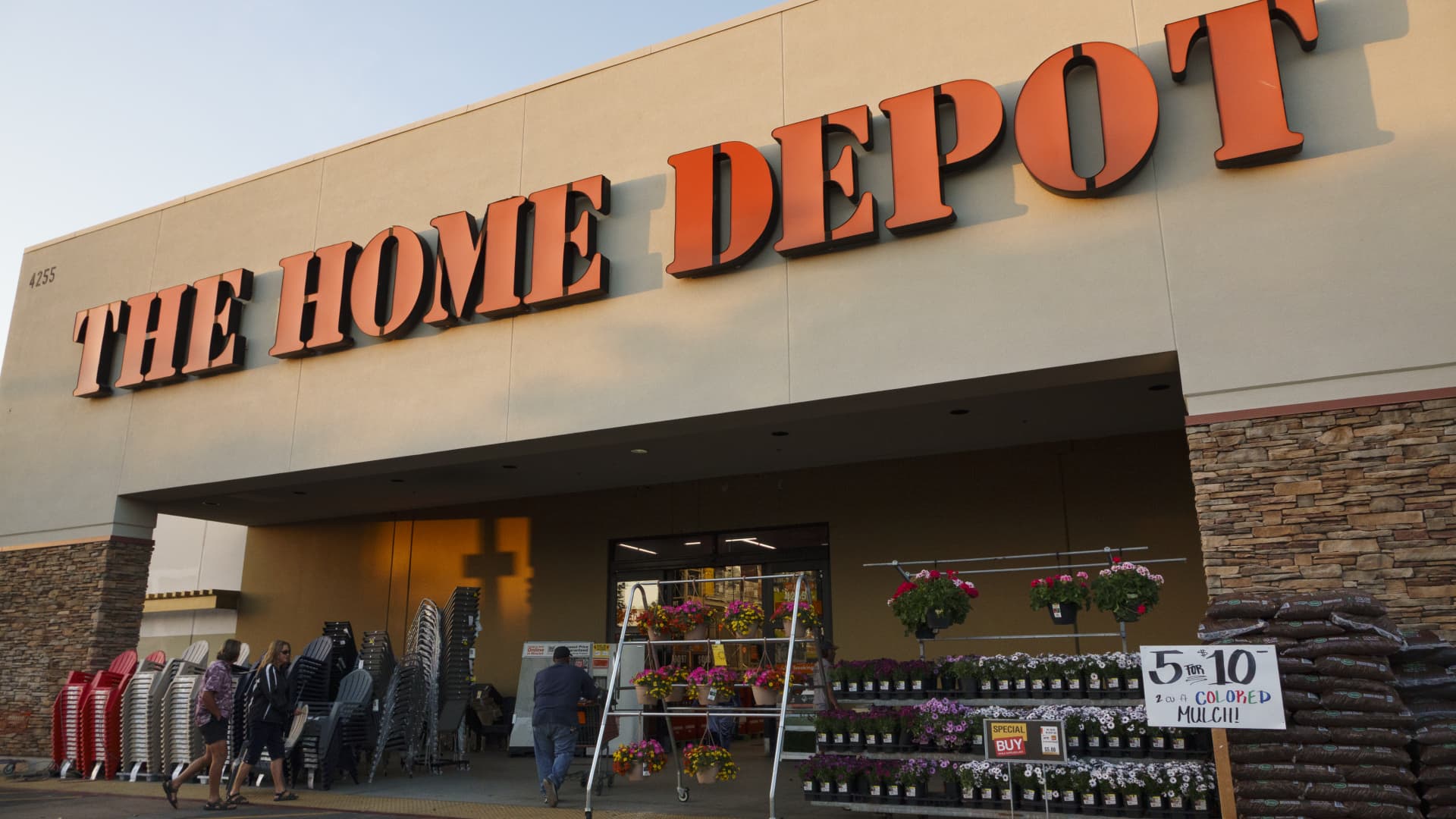Jim Cramer debates trimming 2 stocks — one struggling name, the other a winner