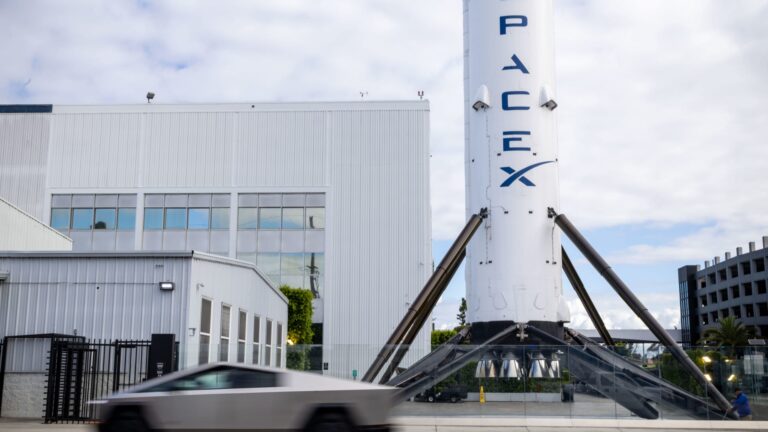 Beware SpaceX buyers: Major IPOs are typically a rough ride in the first year