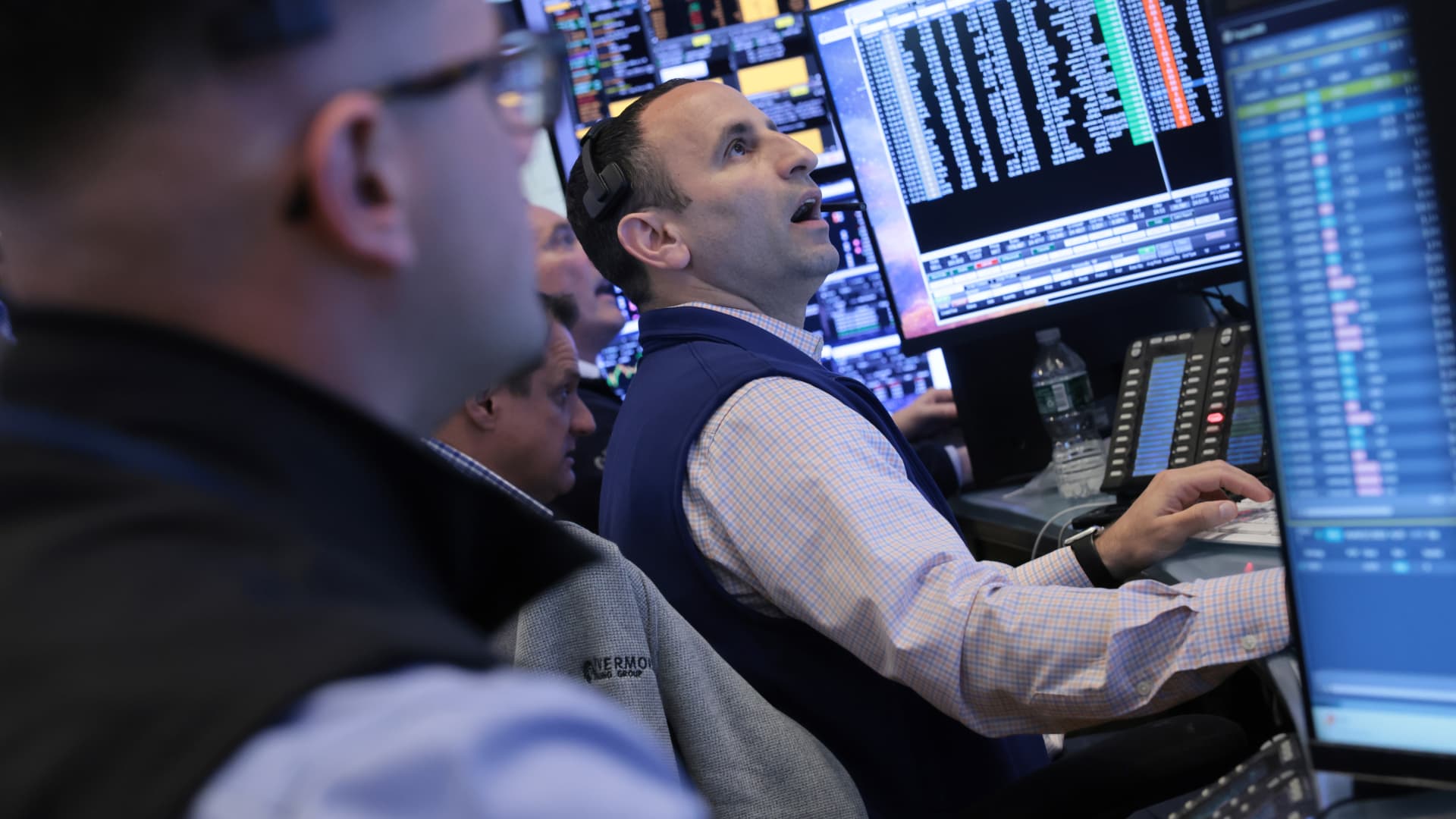 Barclays traders say it's time to buy protection for a tech-led S&P 500 pullback