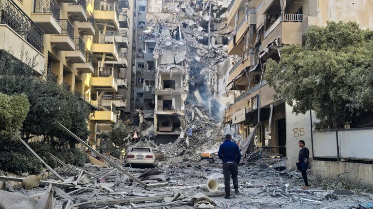Israel and Lebanon agree to implement ceasefire