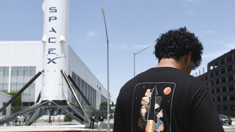 SpaceX employee group creates low-fee wealth management option with Choreo for post-IPO