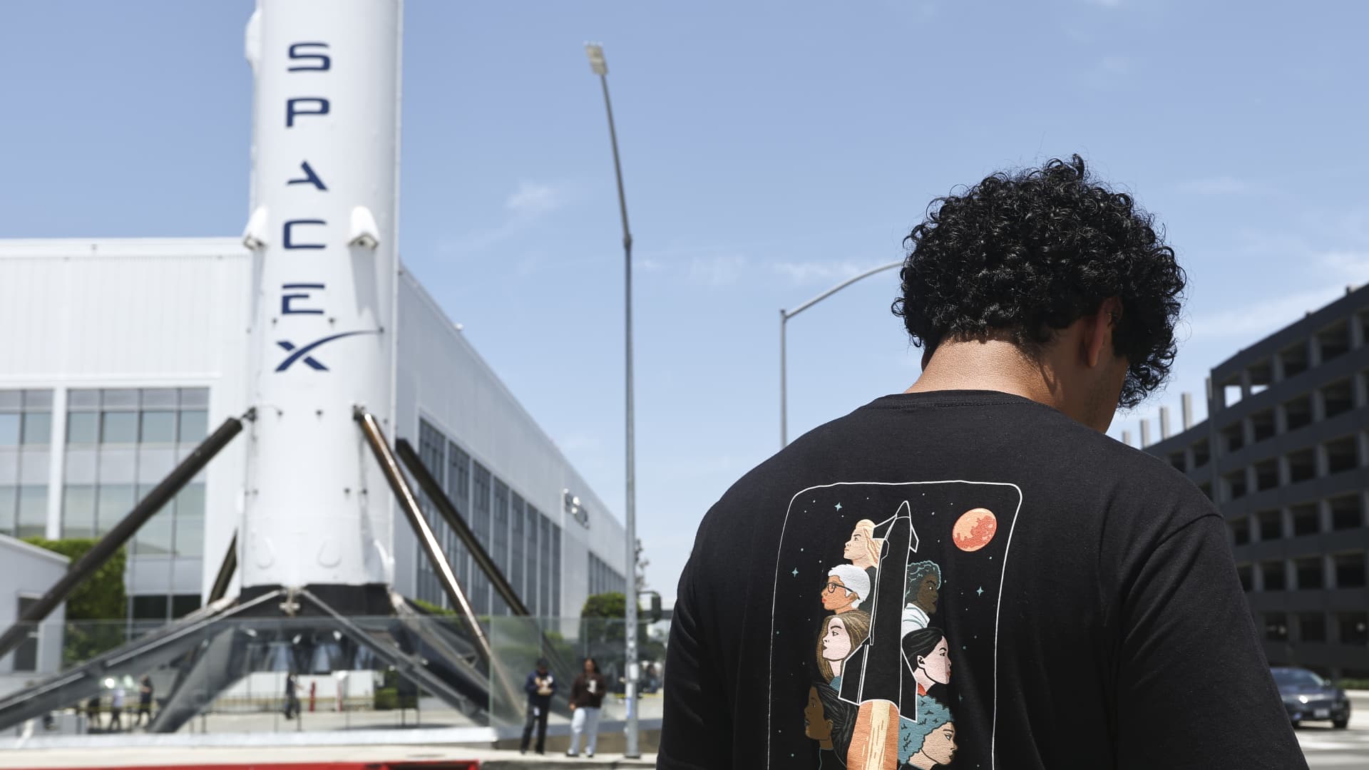 SpaceX employee group creates low-fee wealth management option with Choreo for post-IPO
