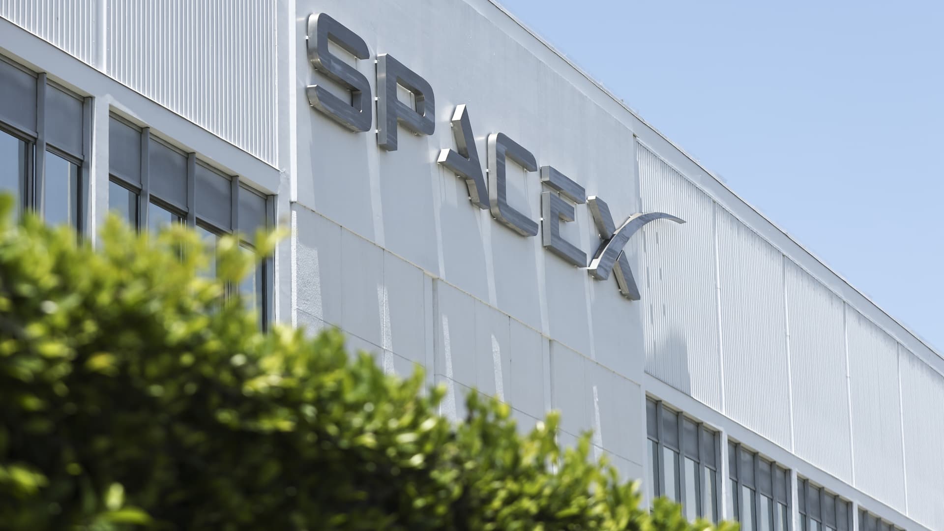 SpaceX blocked from early U.S. benchmark index entry as S&P reaffirms existing rules