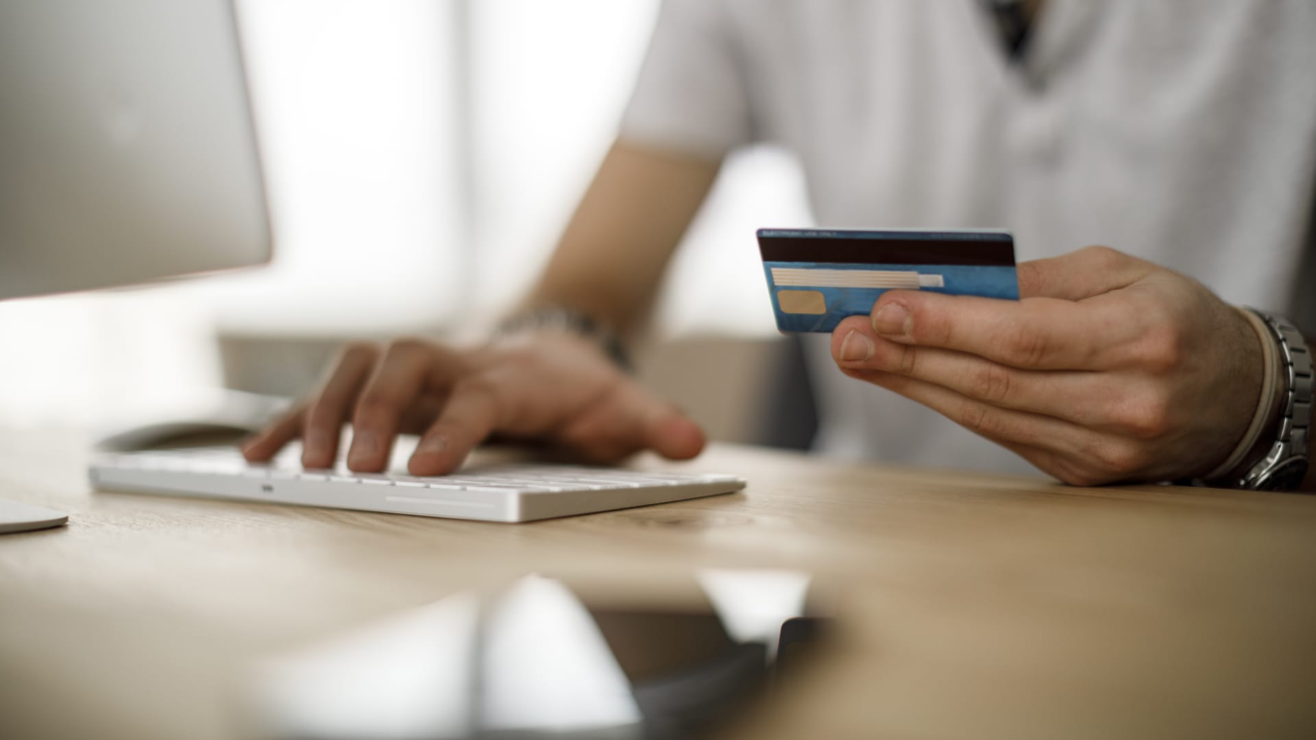 Capital One unveils 3 limited-time card offers: Earn up to $250 in bonus cash back