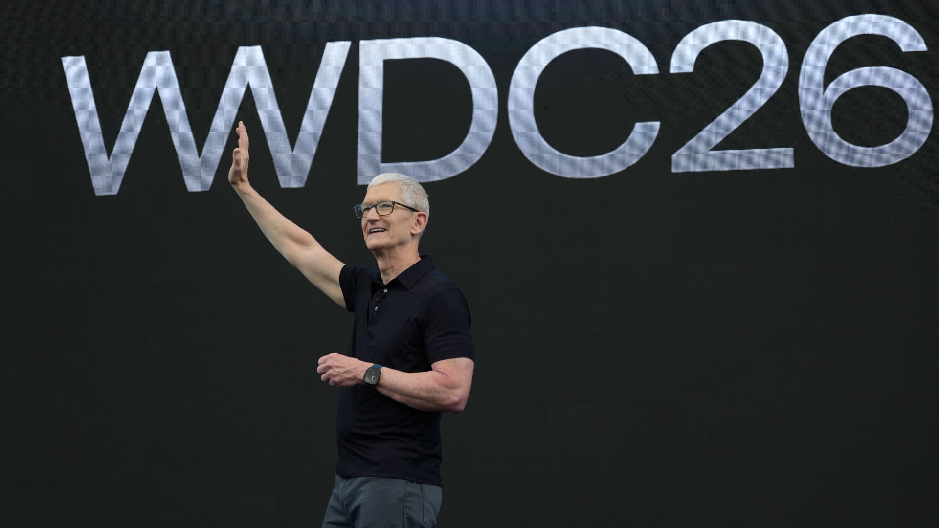 Apple shares reverse lower after big Siri news. Why we're not bothered
